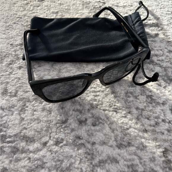 Diff Eyewear Black Bella Sunglasses—polarized! - Picture 3 of 9